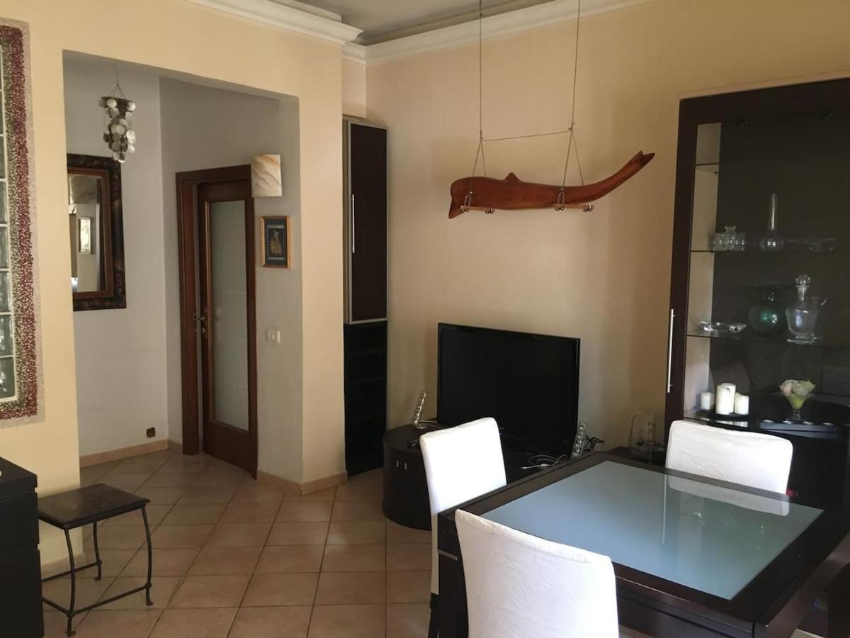 Casa Delfino - Appartamento Centro Storico A Due Passi Dalla Spiaggia & Mare, Porto & Ferrovia Civitavecchia Dış mekan fotoğraf