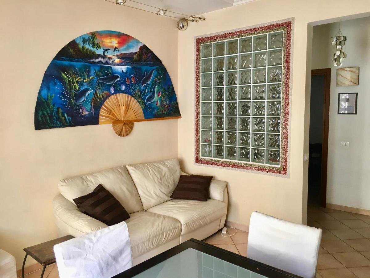 Casa Delfino - Appartamento Centro Storico A Due Passi Dalla Spiaggia & Mare, Porto & Ferrovia Civitavecchia Dış mekan fotoğraf