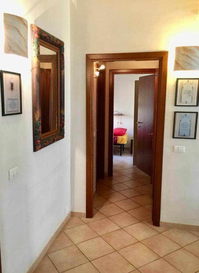 Casa Delfino - Appartamento Centro Storico A Due Passi Dalla Spiaggia & Mare, Porto & Ferrovia Civitavecchia Dış mekan fotoğraf